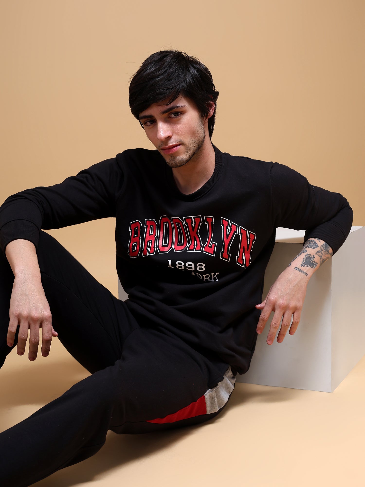 Black Printed Fleece Sweatshirt - Brooklyn – TOXA